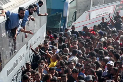 Israel começa a libertar presos palestinos