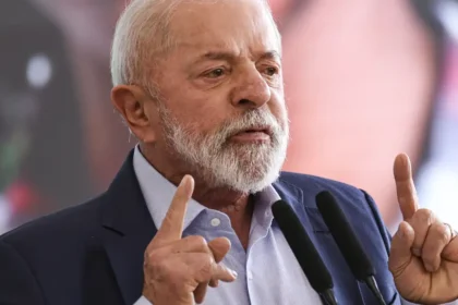 Lula chama América Latina de zona de paz e critica intervenções
