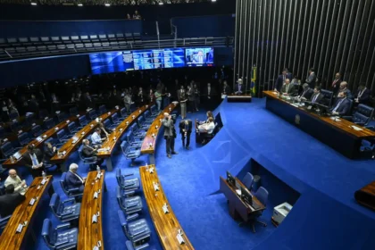 Senado aprova liberar de metas fiscais projetos estratégicos de defesa
