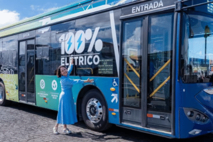 Prefeitura de Aracaju retoma operação dos 15 ônibus elétricos e divulga itinerário; confira