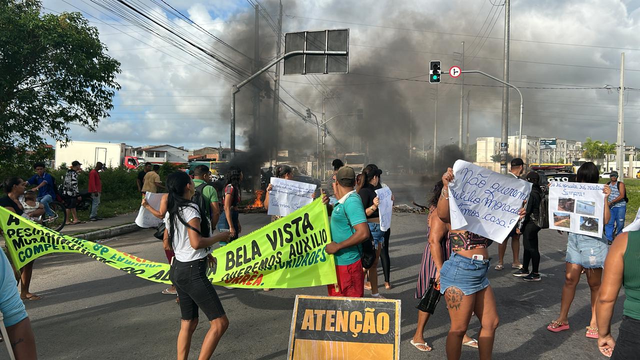 Moradores do Alto da Boa Vista protestam contra desapropriação na Zona Sul de Aracaju