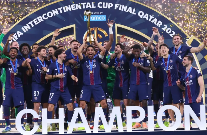 Flamengo luta até o fim, empata com o PSG e fica com o vice-campeonato da Copa Intercontinental