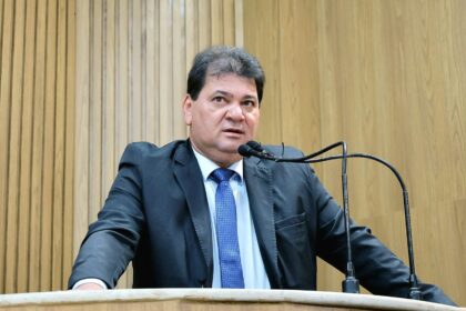 MILTINHO DANTAS DESTACA DIA HISTÓRICO EM VOTAÇÕES NA CÂMARA DE ARACAJU