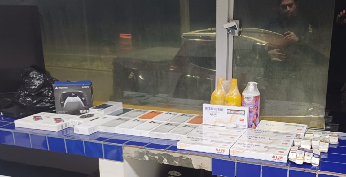PRF apreende carga de canetas emagrecedoras em Cristinápolis/SE