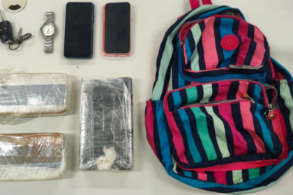 PMSE apreende mais de três quilos de drogas dentro de um veículo em Aracaju