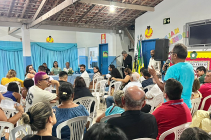 Moradores da Atalaia Nova participam de Audiência Pública para discutir Lei de Diretrizes Orçamentárias