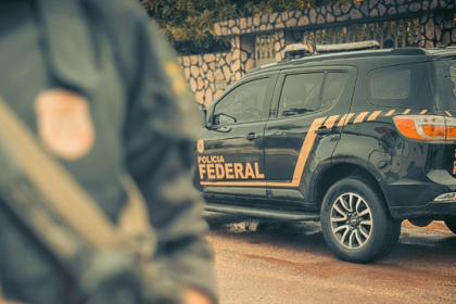 PF bloqueia bens de investigados por desvio de recursos em obra de escola