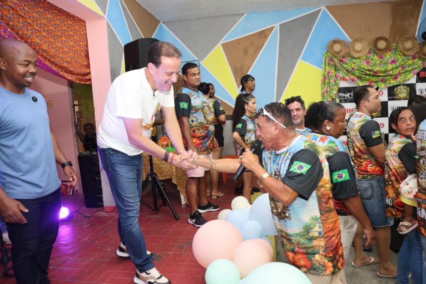 André Moura participa de bingos beneficentes de quadrilhas juninas sergipanas