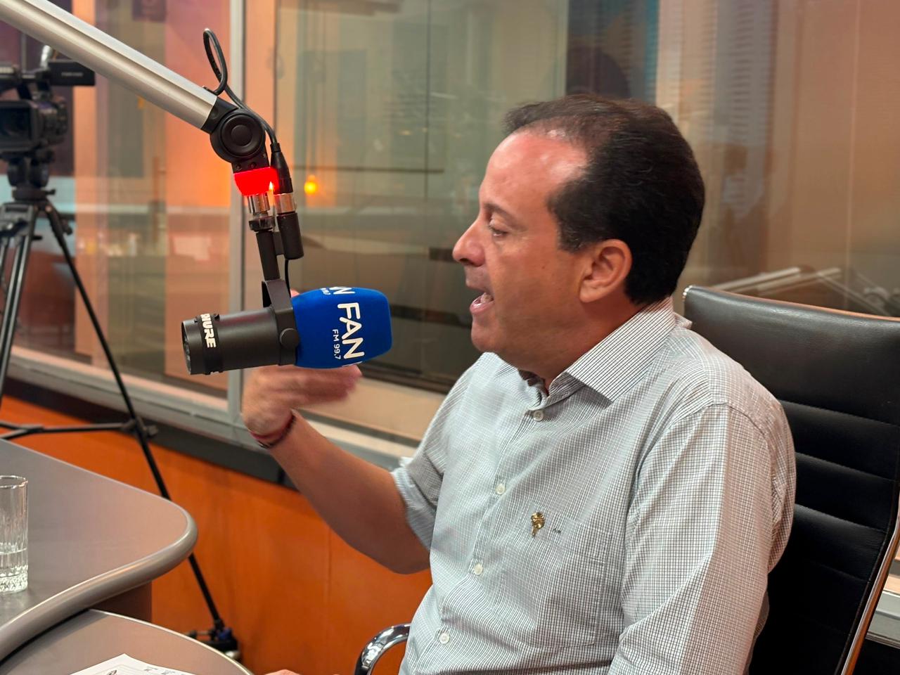 André Moura defende redução da maioridade penal, prisão perpétua para feminicidas e policlínicas no interior