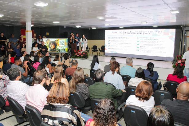 Comunidade escolar da rede de Aracaju celebra lançamento do Plano Municipal pela Primeira Infância