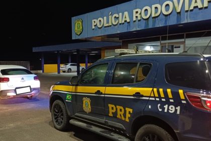 PRF apreende medicamentos e produtos importados em Cristinápolis