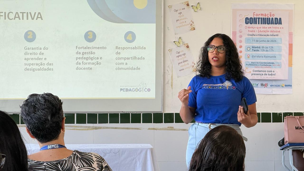 Prefeitura da Barra dos Coqueiros apresenta Política de Alfabetização e planos de ação das escolas para avaliações externas