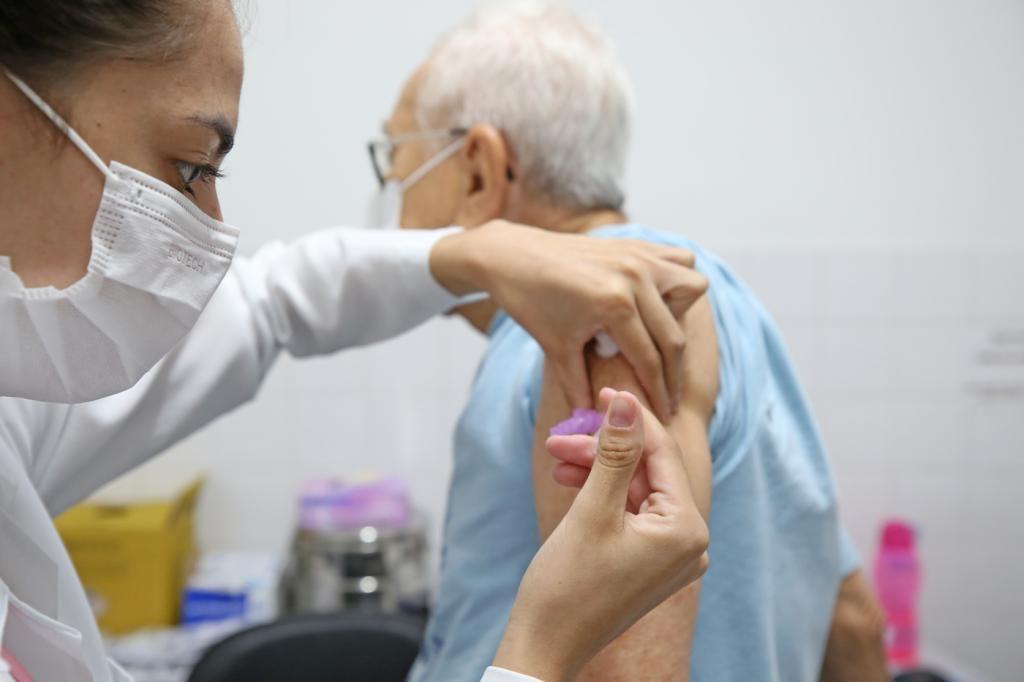 Prefeitura de Aracaju amplia proteção contra pneumonia e meningite com oferta da vacina Pneumo 20