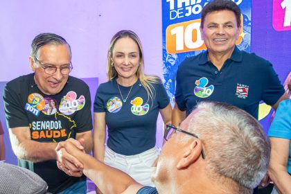 Eduardo Amorim participa de encontro com lideranças políticas e comunitárias no Conjunto Sol Nascente