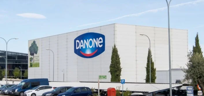 Danone fecha fábrica de 54 anos, demite todos os funcionários e encerra produção do Activia