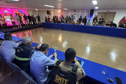 Pré-Caju 2026: forças de segurança alinham planejamento operacional para a festa em Aracaju