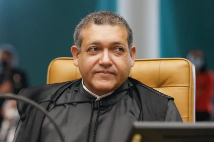 Nunes Marques suspende novos posts e seguidores no Exército do Lula 